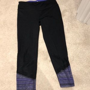 GAIAM black leggings with purple bottoms
